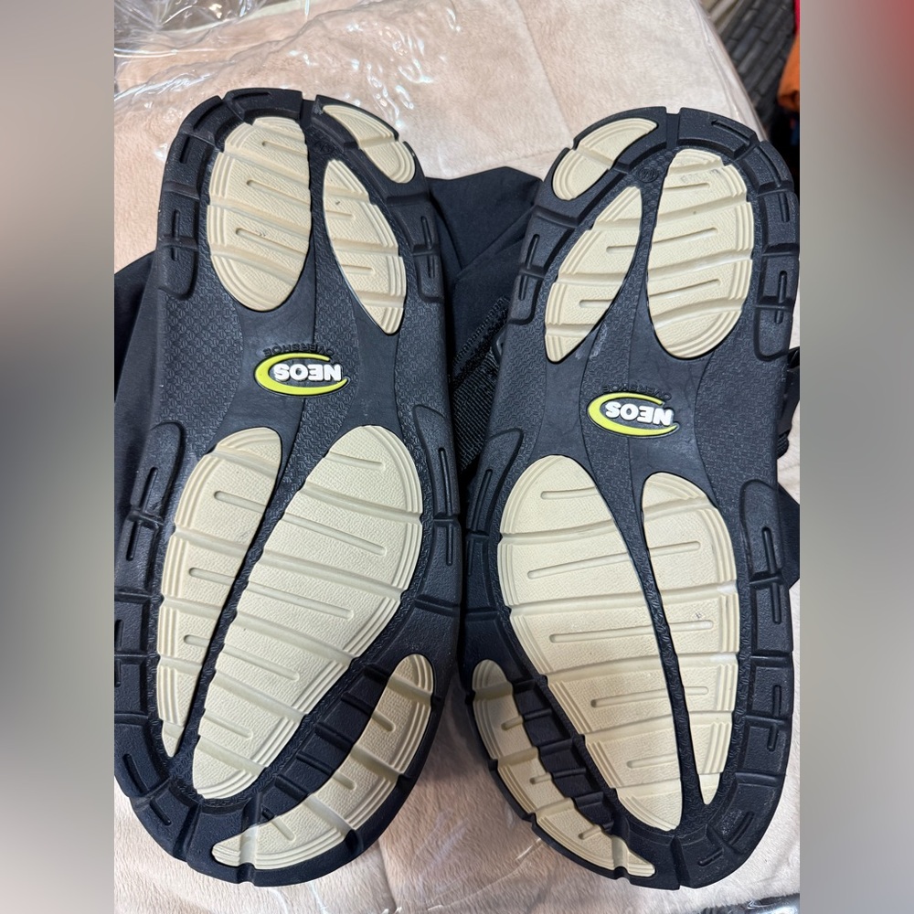 Villager Black Waterproof Shoe Covers - Picture 6 of 6